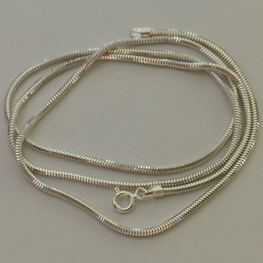 925 Silver 21.5” 2mm necklace snake chain unisex